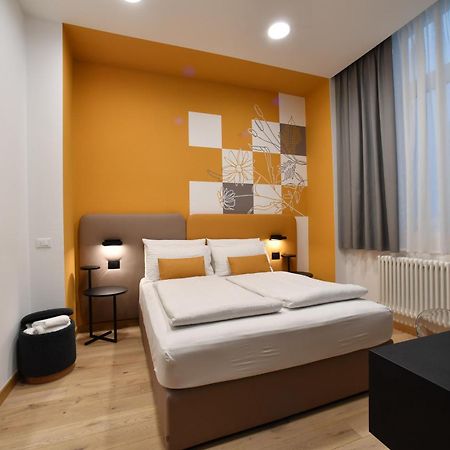 House Of Bruno - No Reception Hotel Trento Luaran gambar
